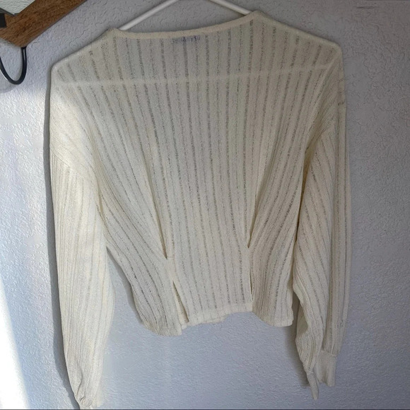 Zara Surplice Side Button Balloon Sleeve Blouse - Picture 5 of 6